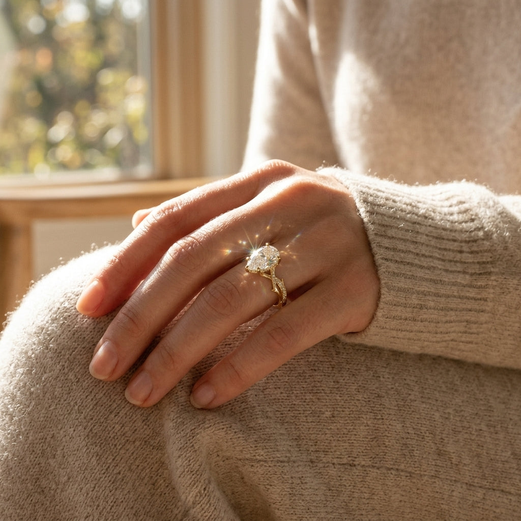 The Daisy | Round Brilliant Diamond Engagement Ring with Hidden Halo (14K Yellow Gold)