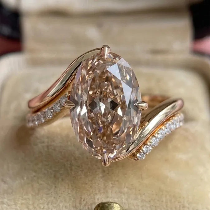 The Vintage Champagne Oval Ring — Ergonomic Bypass Fit for Swollen Knuckles & Everyday Comfort