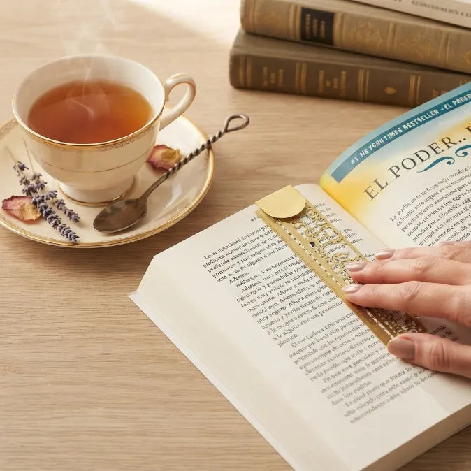 Vintage Gold Metal Bookmark with Cat Silhouette — Handcrafted Laser-Cut Page Holder & Book Clip | The Ultimate Thoughtful Gift for Book Lovers-Last Day Sale-50% OFF🔥