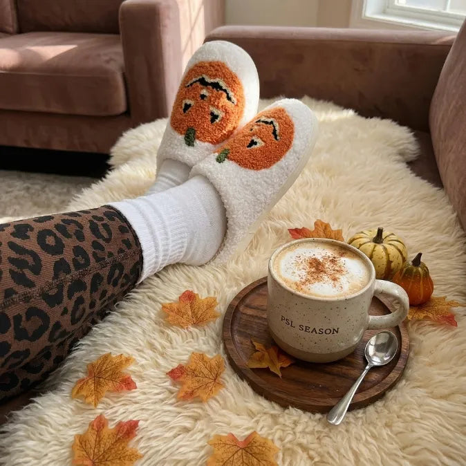 Spooky Cozy Plush Pumpkin House Slippers - Soft Fleece Non-Slip Halloween Footwear
